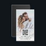 imã salve a data de fotos simples do casal qr code<br><div class="desc">imã salve a data de foto de casal de código qr simples e elegante minimalista</div>