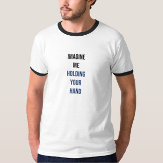 Imaginem-me segurando sua camiseta de mão