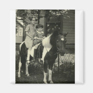 ÍMAN 2 MENINAS E UM CAVALO