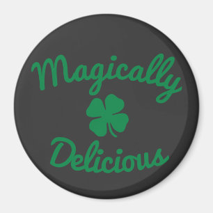 Íman 4 LEAF CLOVER MAGICAMENTE DELICIOSO Botão T-Shirt