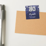 Íman 80 aniversário marinho estrelas de prata azul<br><div class="desc">Para uma festa de aniversário 80. Uma cor azul de fundo marinho com estrelas de falso prata. A cor azul é irregular. Adicione seu nome,  texto. Pode ser usado como um lembrete Salvar a Data para seus convidados,  a favor do partido ou como uma manutenção.</div>