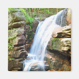 Íman A avalancha cai ímã de New Hampshire da cachoeir