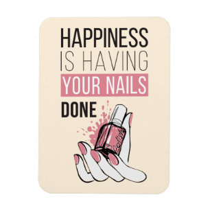 Íman A felicidade está tendo suas unhas feitas