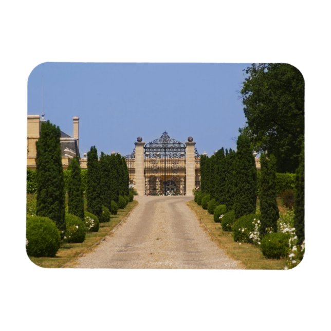 Íman A imponente entrada do Chateau Haut Sarpe, o (Horizontal)