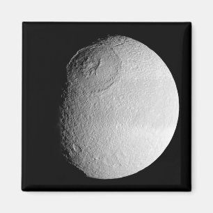 Íman A lua Tethys 2 de Saturn