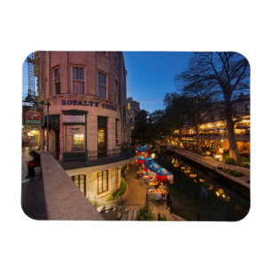 Íman A Riverwalk No Dusk No Centro San Antonio 2