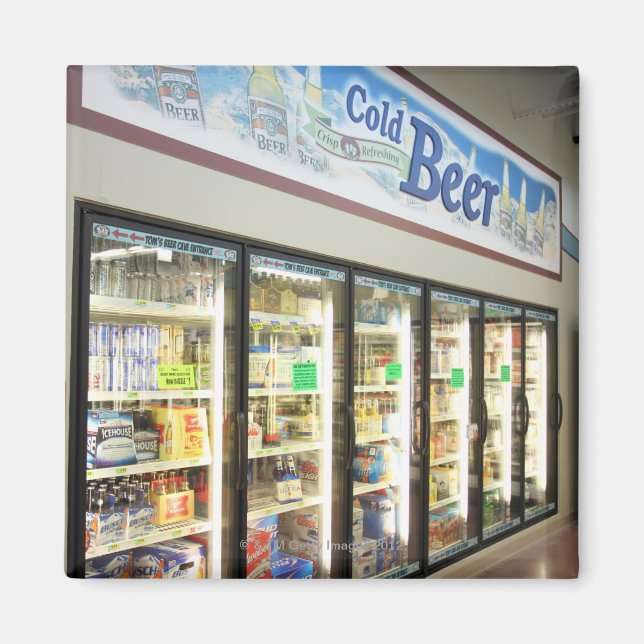 Íman A seção de cerveja de uma mercearia de Iowa. 2 (Frente)