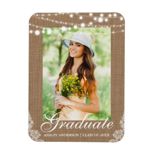 Íman A serapilheira rústica ilumina o anúncio da