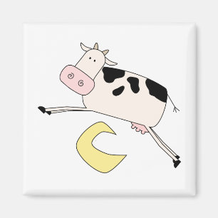 Íman A vaca salta sobre o camiseta e os presentes da lu