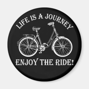 Íman A Vida É Uma Viagem Que Aproveita A Bicicleta De