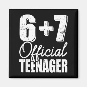 Íman adolescente de 6 + 7 anos fazendo 13 anos