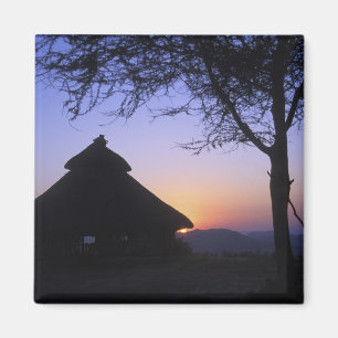 Íman África, Etiópia, Região do Rio Omo, Sunset over