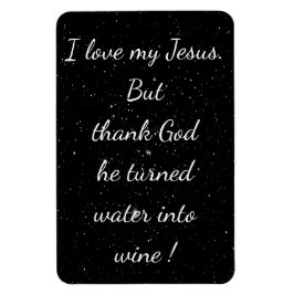 Íman Água No Mnã De Vinho