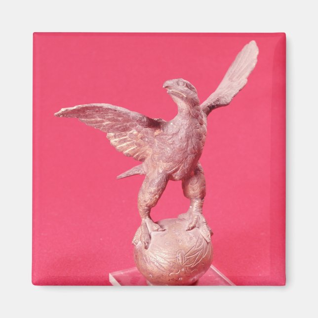 Íman Águia com asas espalhadas em uma bola (Frente)