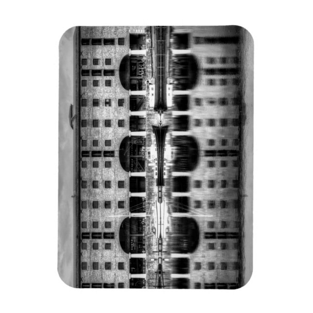 Íman Albert Dock Liverpool (Vertical)