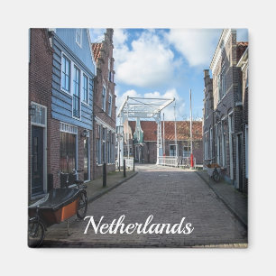 Íman Aldeia holandesa com pinheiro tradicional de ponte