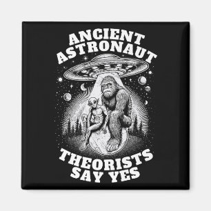 Íman Alienígena De Pé Grande E Teórico Antiquado Astron