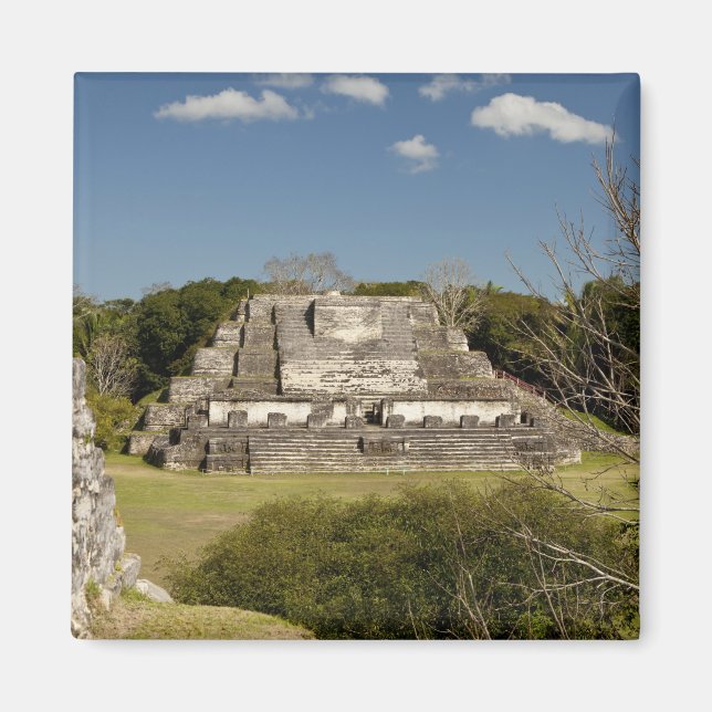 Íman Altun Ha é um sítio maia que data de 200 (Frente)