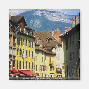 Íman Annecy e cumes no verão, Sabóia, France