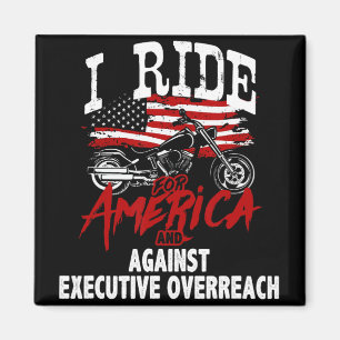 Íman Anti-Trump Biker Resiste Contra Sobreposição do Ex
