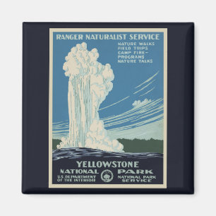 Íman Antigo Old Faithful no Parque Nacional de Yellowst