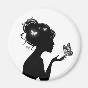 Íman Apreciando a mulher borboletas brancas