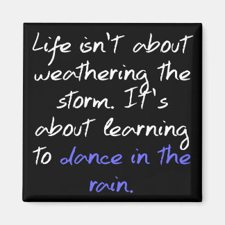 Íman Aprendendo A Dançar Na Chuva