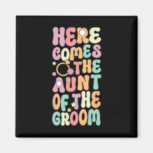 Íman Aqui Vem A Tia Da Tia Do Groom Do Gro