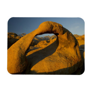 Íman Arco nas Colinas Alabama Eastern Sierras perto de