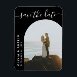 Íman Arranjo Moderno Elegante Guardar A Data<br><div class="desc">Casamento moderno elegante salve o ímã de data com seus detalhes personalizados e fotos personalizadas. Apresenta tipografia de escrita minimalista e design simples moderna.</div>
