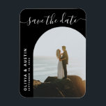 Íman Arranjo Moderno Elegante Guardar A Data<br><div class="desc">Casamento moderno elegante salve o ímã de data com seus detalhes personalizados e fotos personalizadas. Apresenta tipografia de escrita minimalista e design simples moderna.</div>