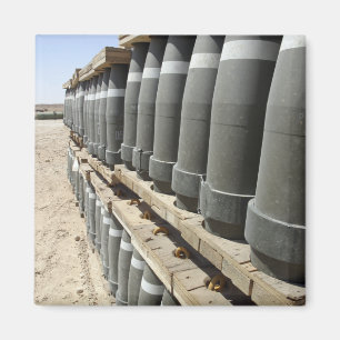 Íman As linhas de munições são empilhadas e preparadas