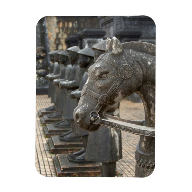 Íman Ásia, Vietnã. Figuras e estátuas de cavalos (Vertical)