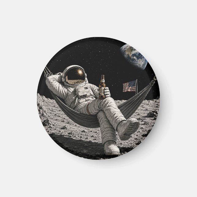 Íman Astronauta Relaxando com Cerveja na Lua (Frente)