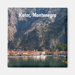 Íman Autumn View of Kotor, Montenegro