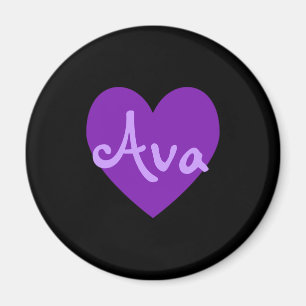 Íman Ava no roxo