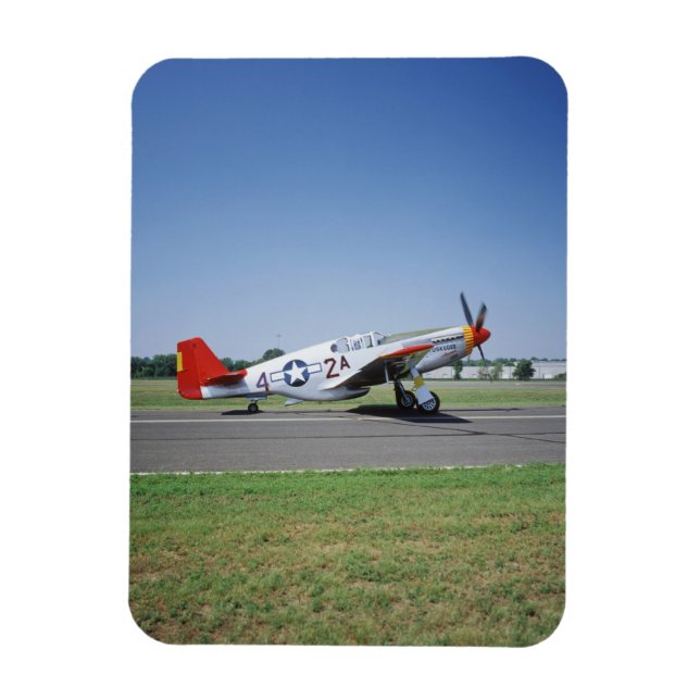 Íman avião P-51 C Tuskegee Red Tail no CAF Air (Vertical)