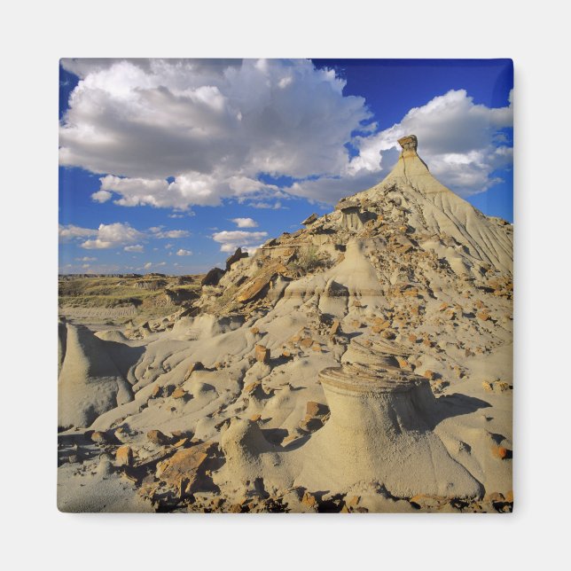 Íman Badlands no Parque Provincial dos Dinossauros em A (Frente)
