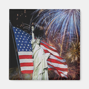 Íman Bandeira americana, fogos-de-artifício e estátua