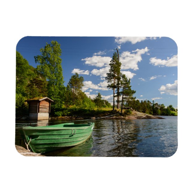 Íman Barco verde num fiorde na Noruega (Horizontal)