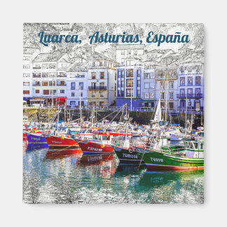 Íman Barcos de pesca coloridos em Luarca, Astúrias, Esp