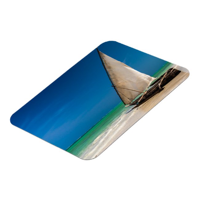 Íman Barcos de pesca tradicionais na praia (Left Side)