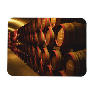 Íman Barris de vinho Tokaj empilhados no Disznoko
