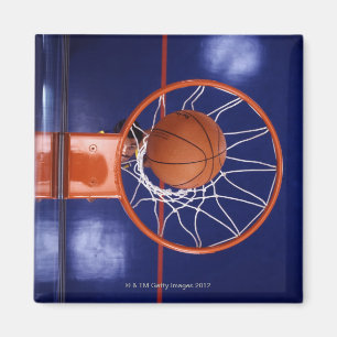 Íman basquetebol na aro