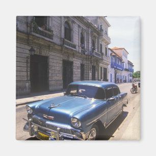 Íman Bela e clássica Chevrolet restaurada de