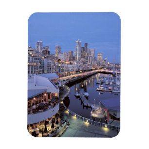 Íman Bell Harbor em Seattle, Washington.