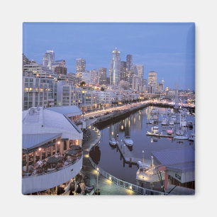 Íman Bell Harbor em Seattle, Washington.