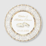 Íman Belos Bandas de Casamento de Ouros<br><div class="desc">Fim de Dia de Casamento. Um Guarda do Dia do Casamento da Noiva e do Groom pronto para personalizar. ⭐ Este produto é 100% personalizável. Gráficos e/ou texto podem ser adicionados, excluídos, movidos, redimensionados, alterados em volta, rodados etc... ⭐ (Não se esqueça de redimensionar ou mover gráficos, se necessário, antes...</div>