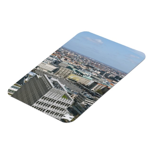 Íman Berlim (Left Side)