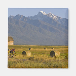 Íman Bicicletas de estrada correm pela estrada nacional